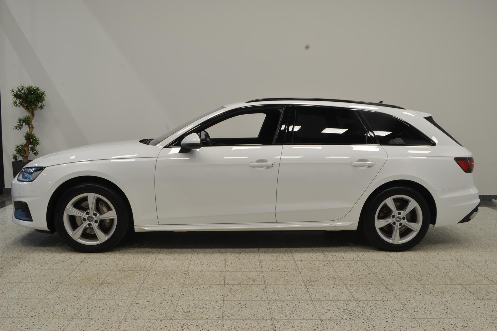 AUDI A4 2021