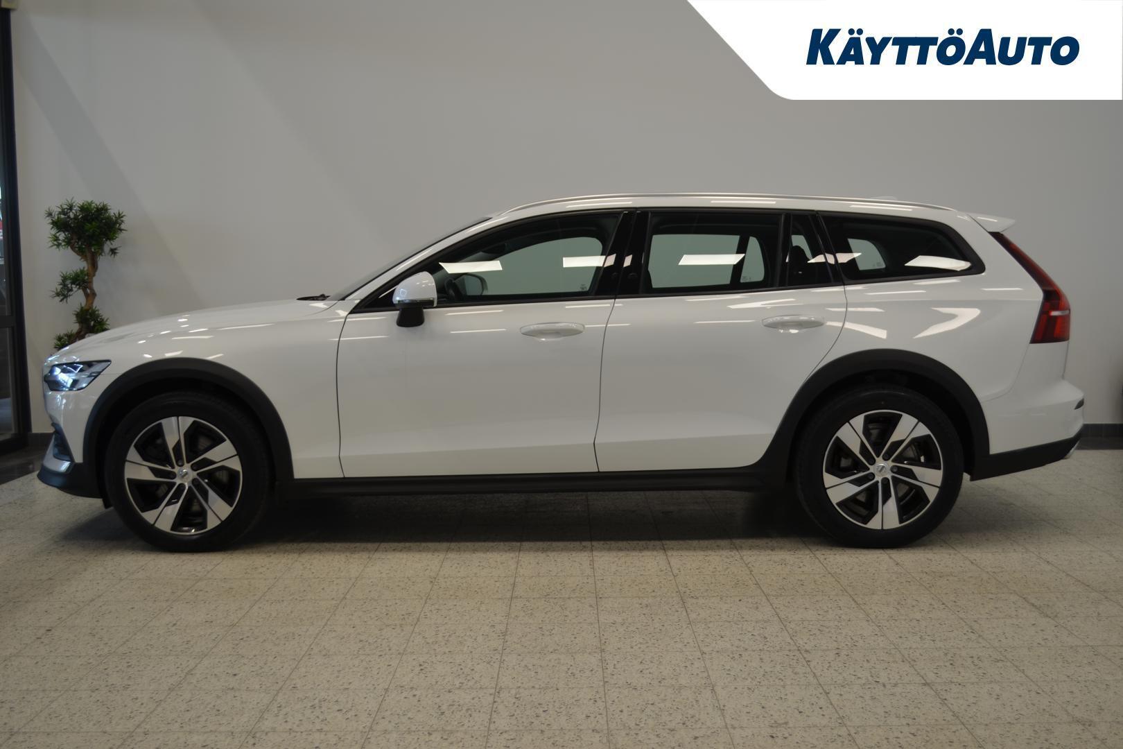 VOLVO V60 Cross Country 2019