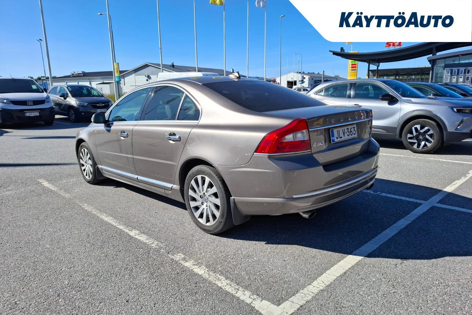 VOLVO S80 2011