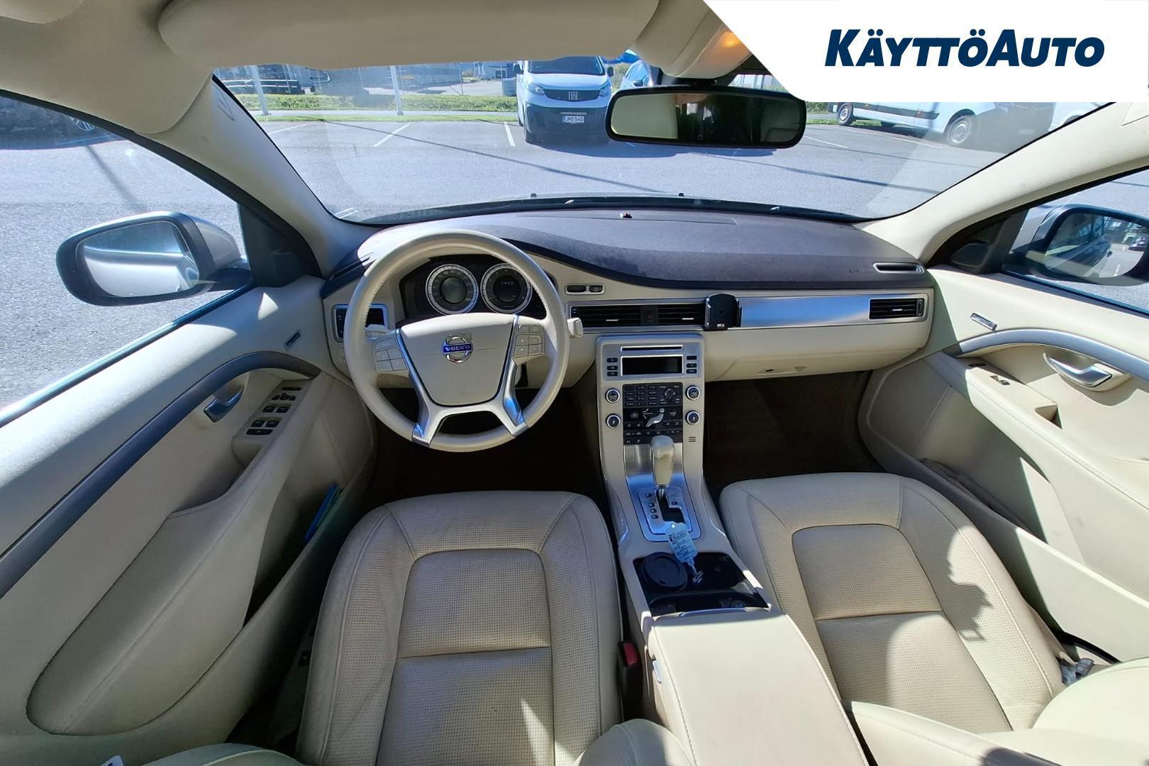 VOLVO S80 2011