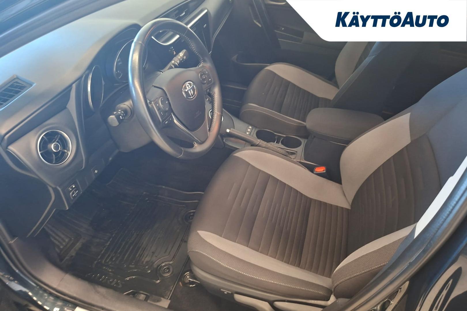 TOYOTA Auris 2017
