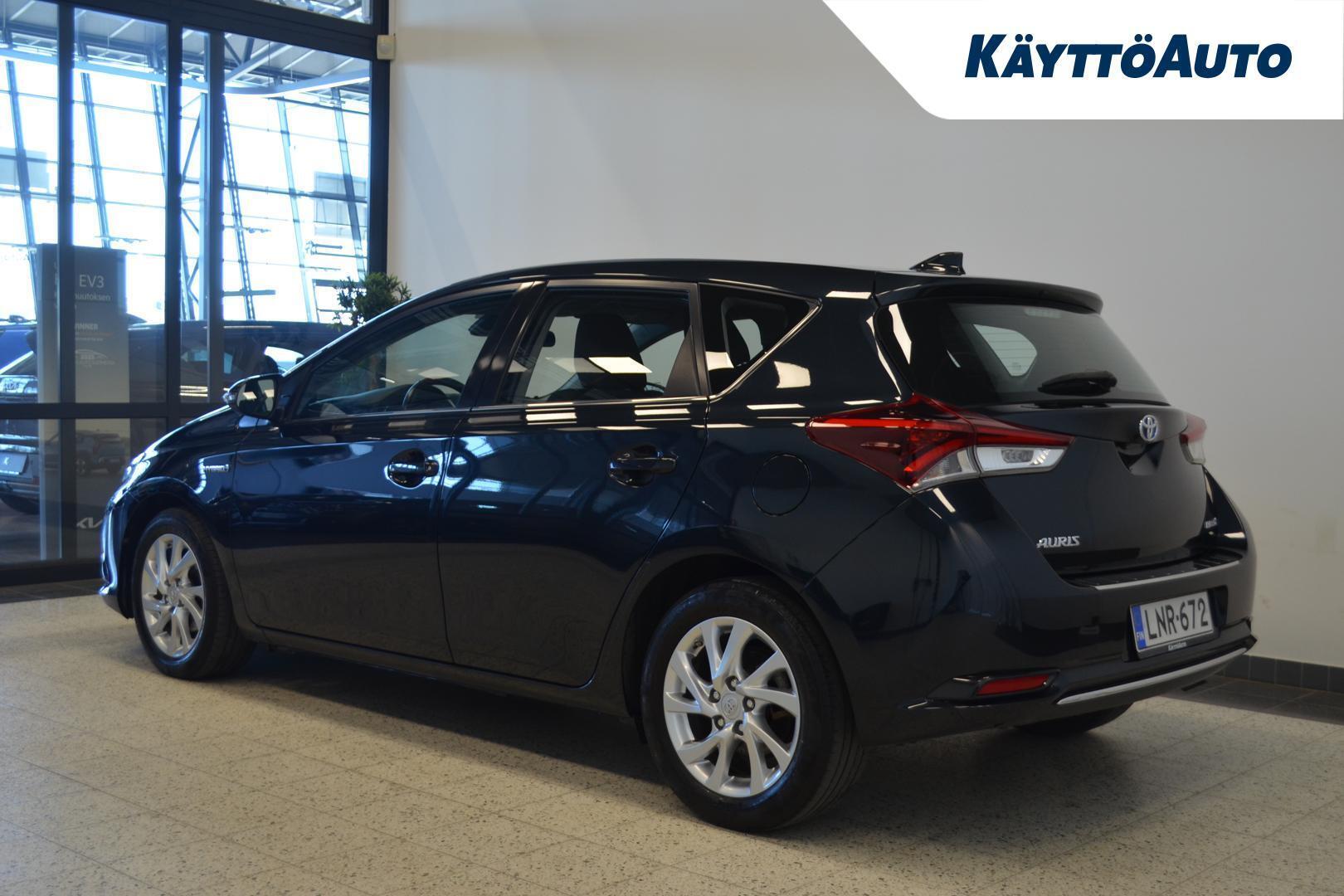 TOYOTA Auris 2017