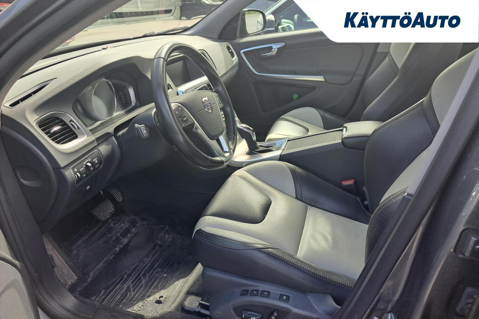 VOLVO S60 Cross Country 2017
