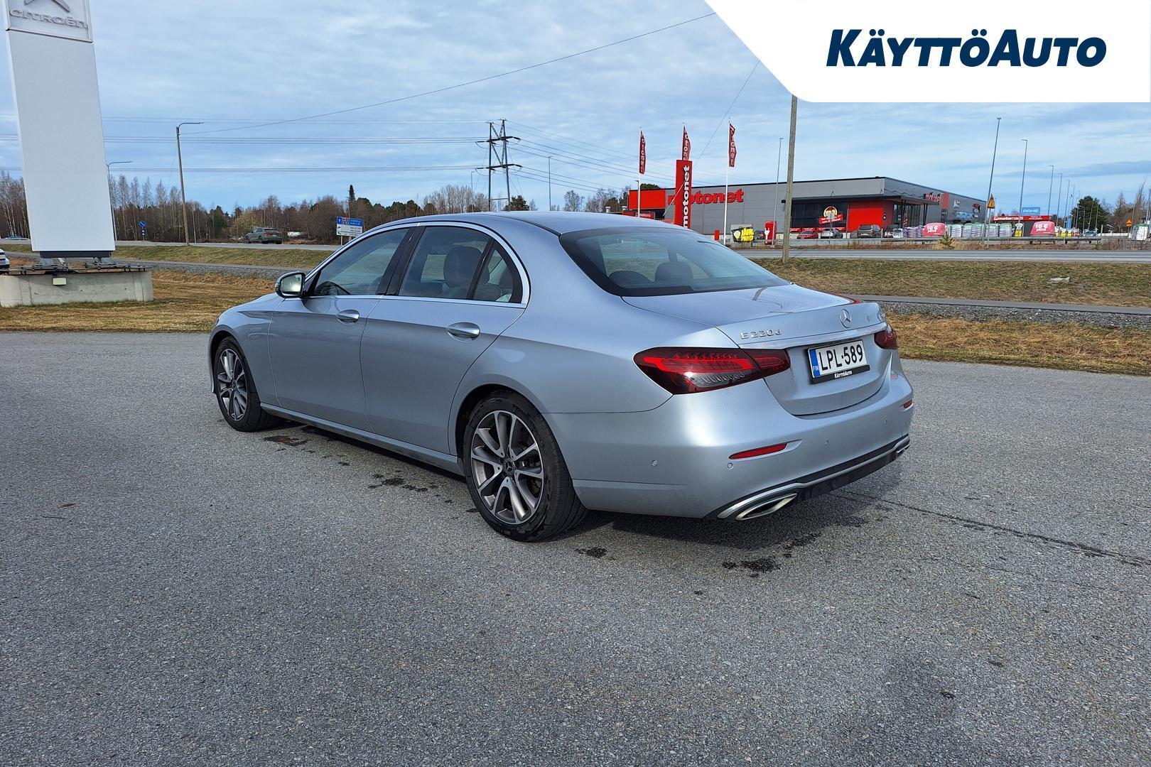 MERCEDES-BENZ E 2021