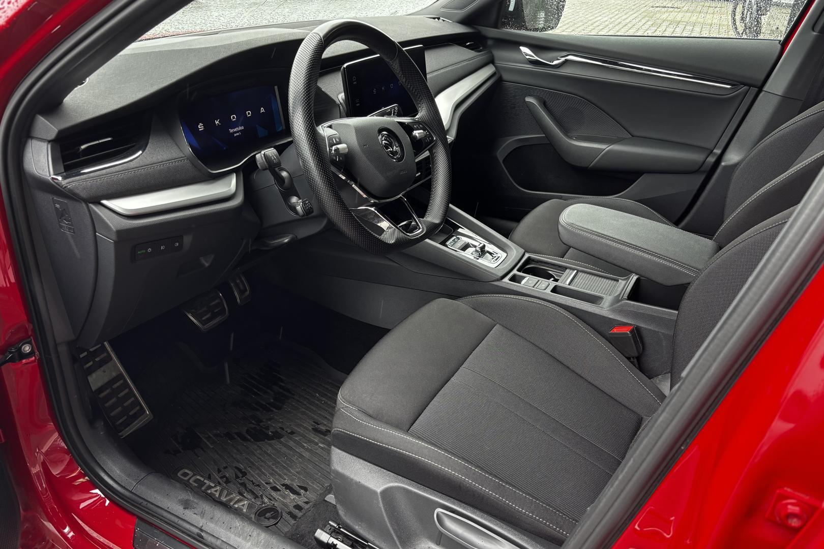 SKODA Octavia 2024