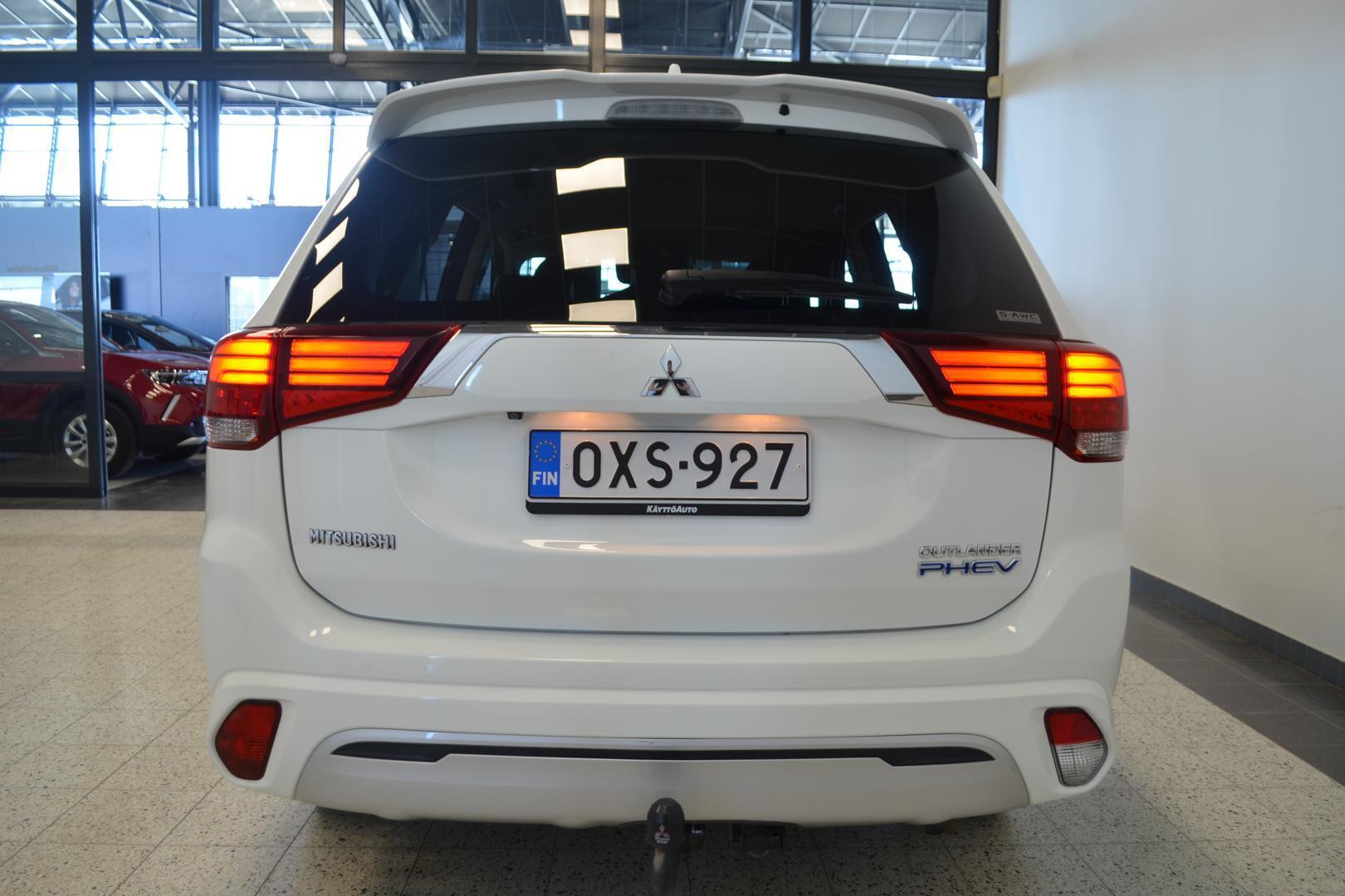 MITSUBISHI Outlander PHEV 2019