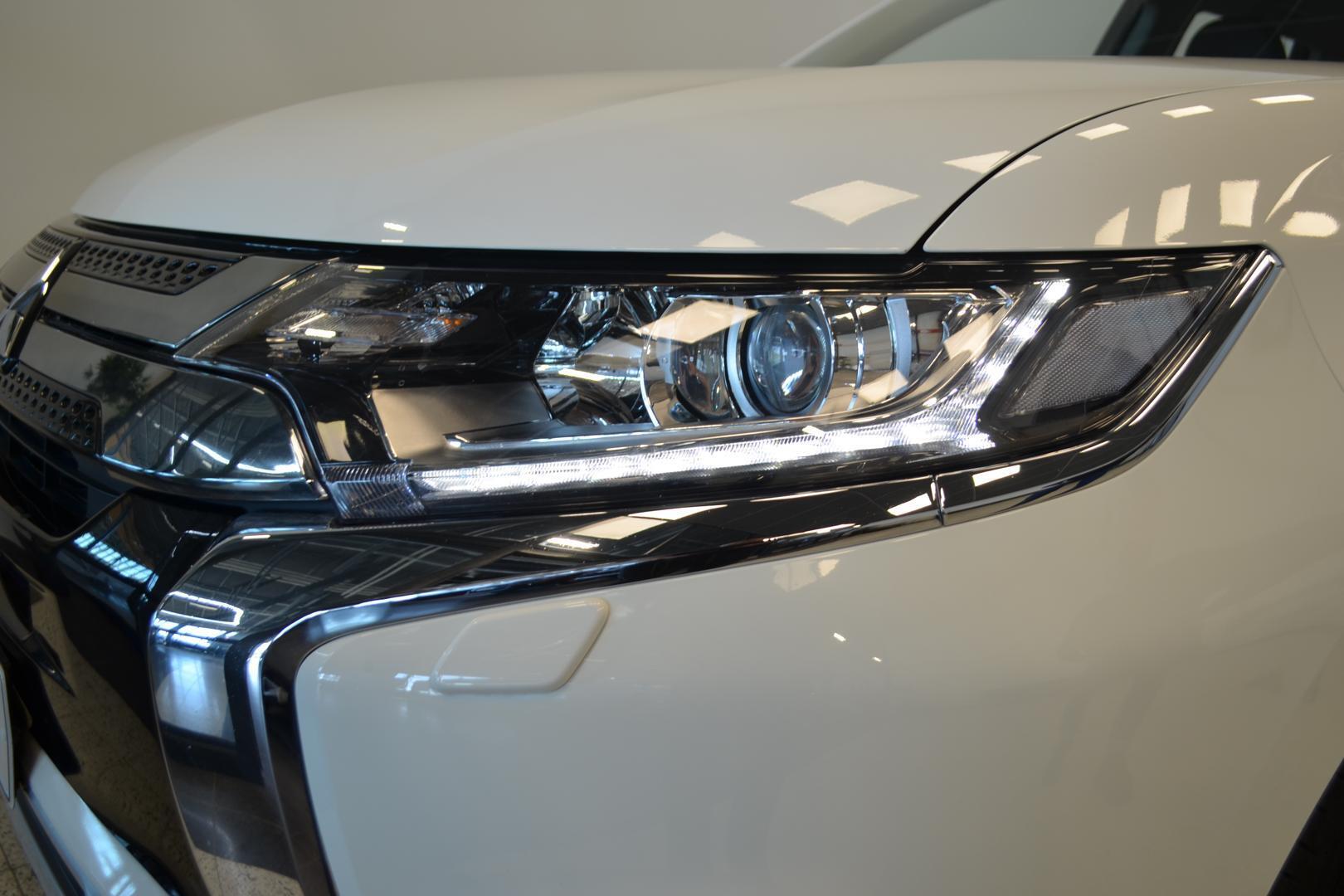 MITSUBISHI Outlander PHEV 2019