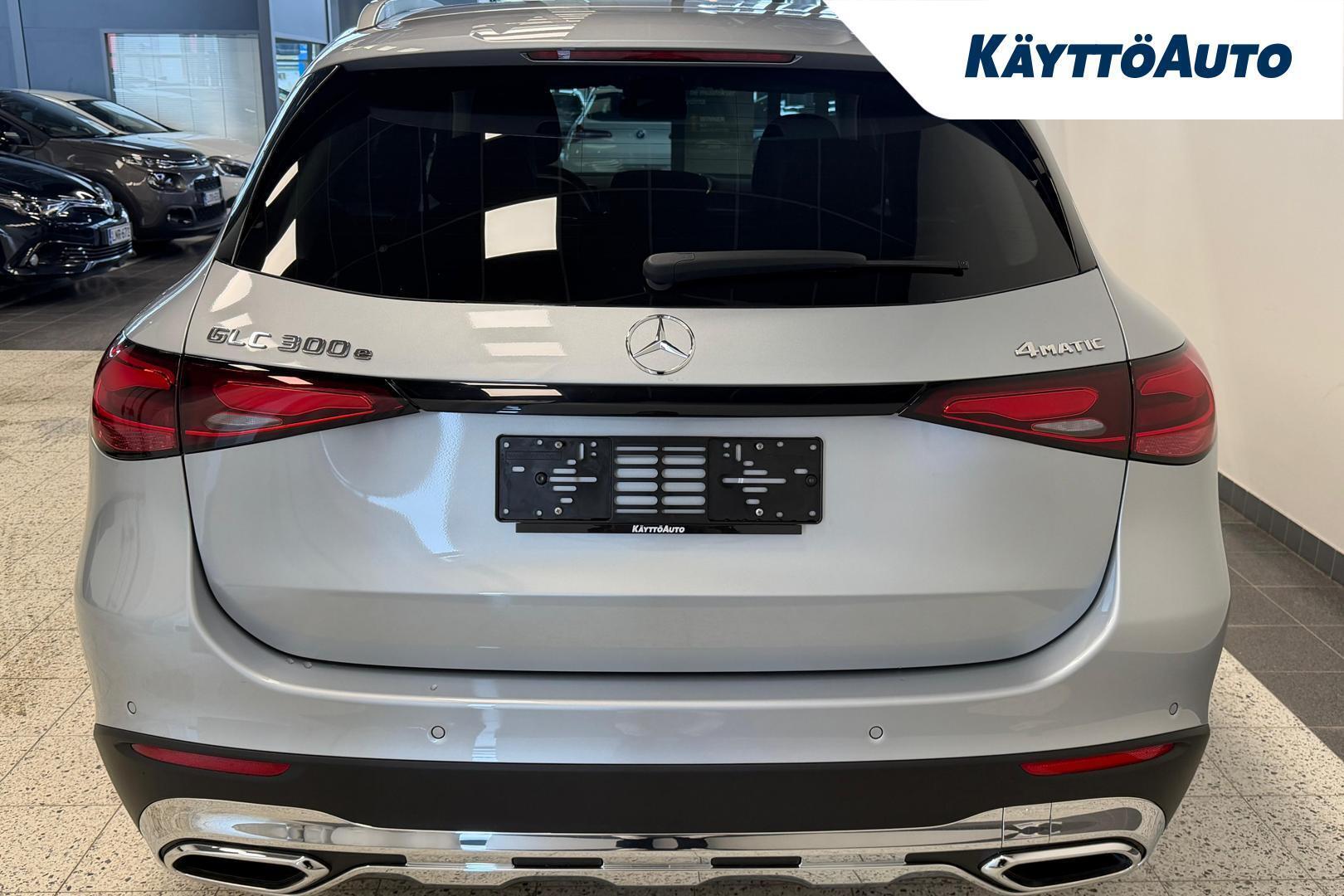 MERCEDES-BENZ GLC 2026
