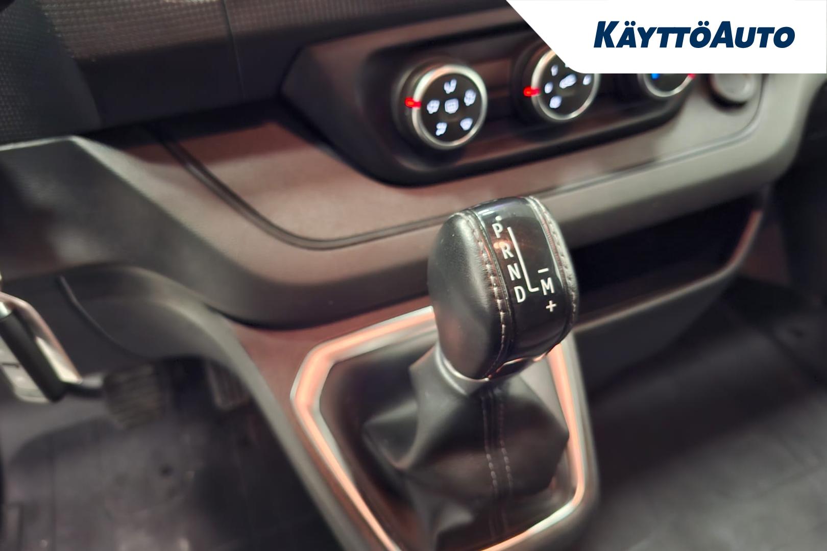 NISSAN Primastar 2023