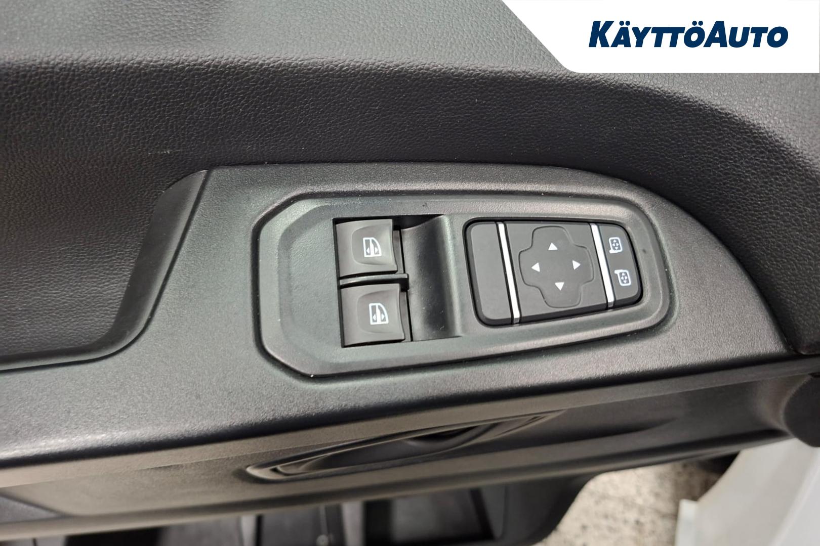 NISSAN Primastar 2023