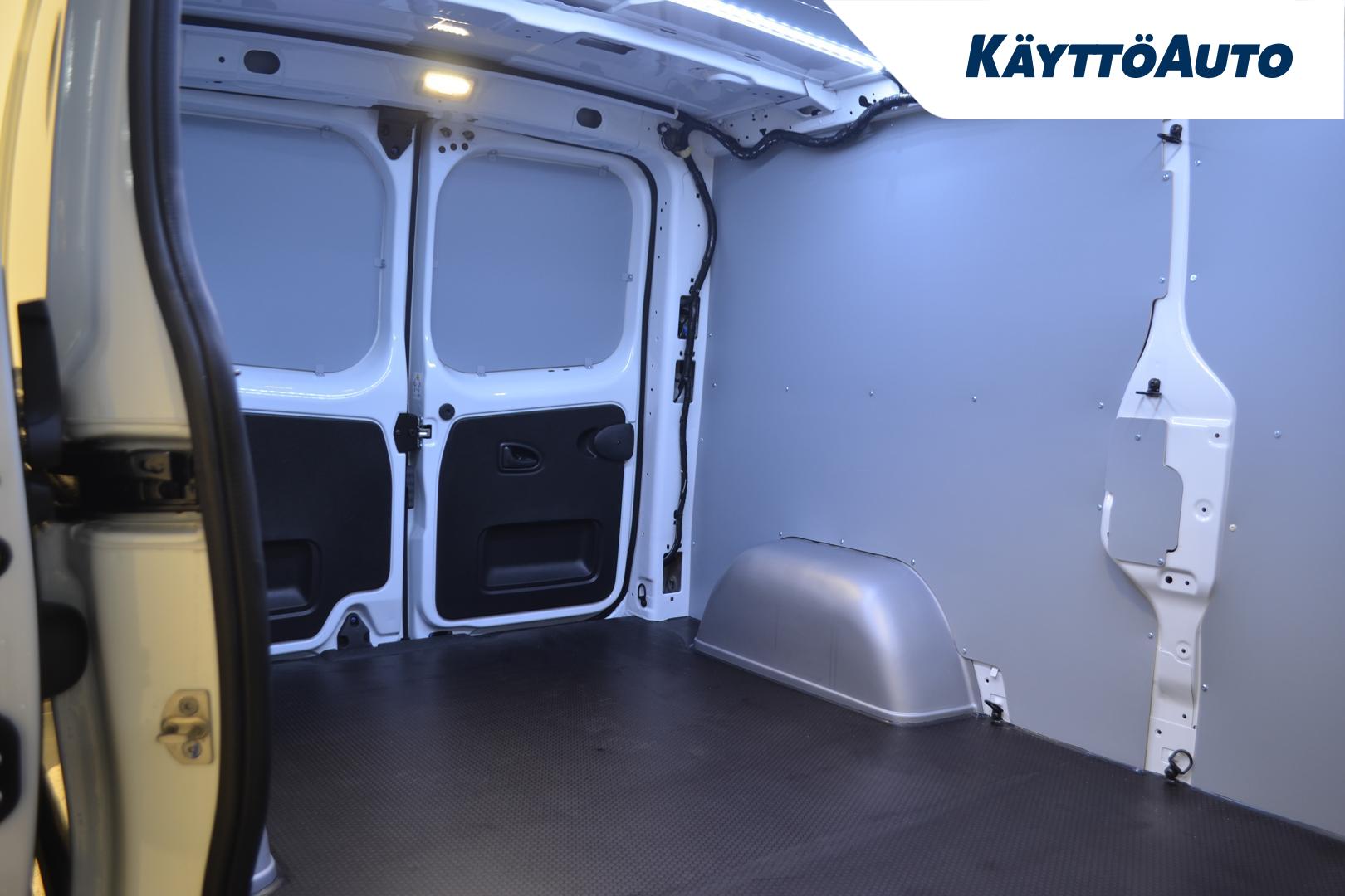 Nissan Primastar 2025