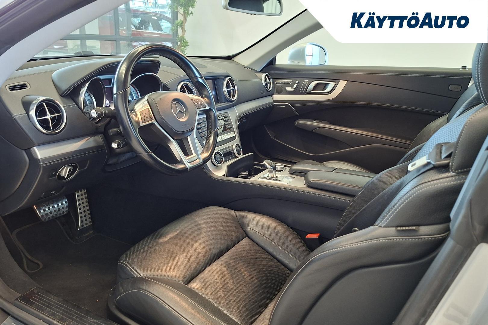 MERCEDES-BENZ SL 2012