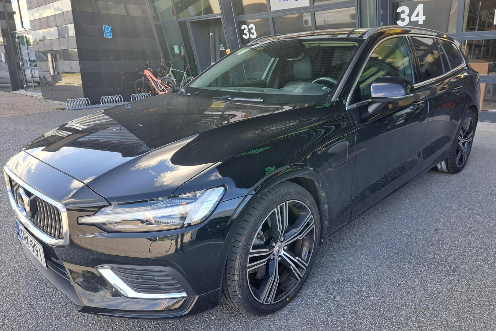 VOLVO V60 2022