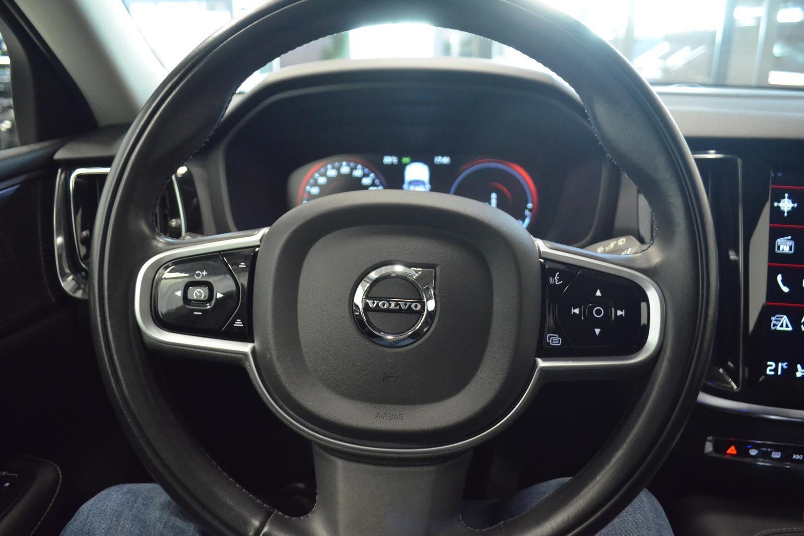 VOLVO V60 20