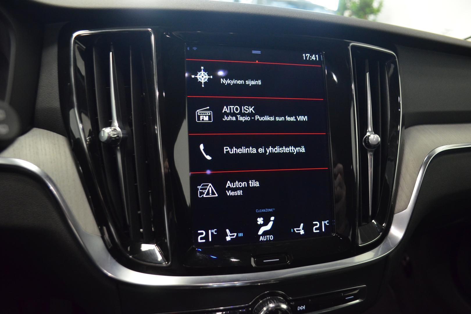 VOLVO V60 21