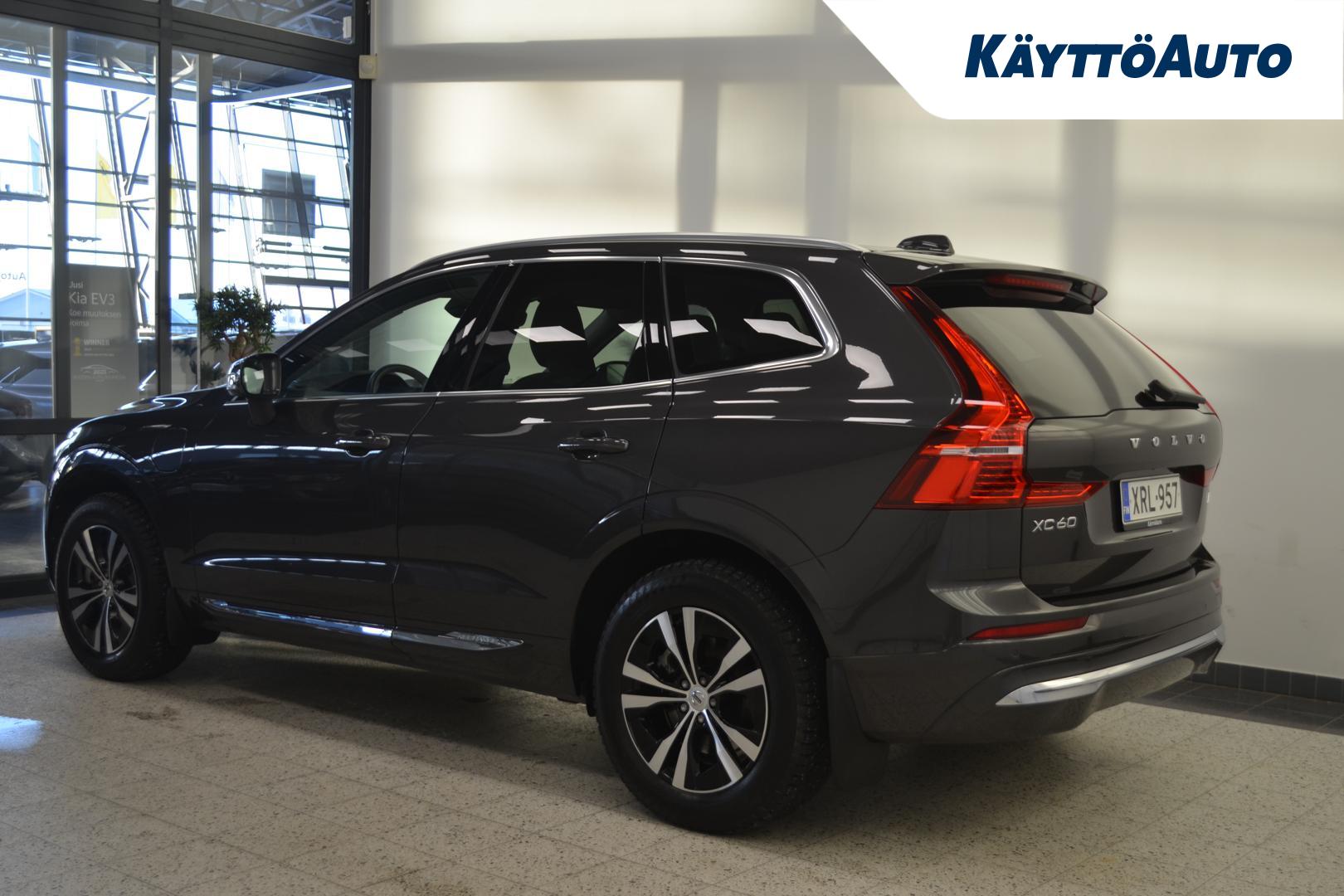 VOLVO XC60 2022