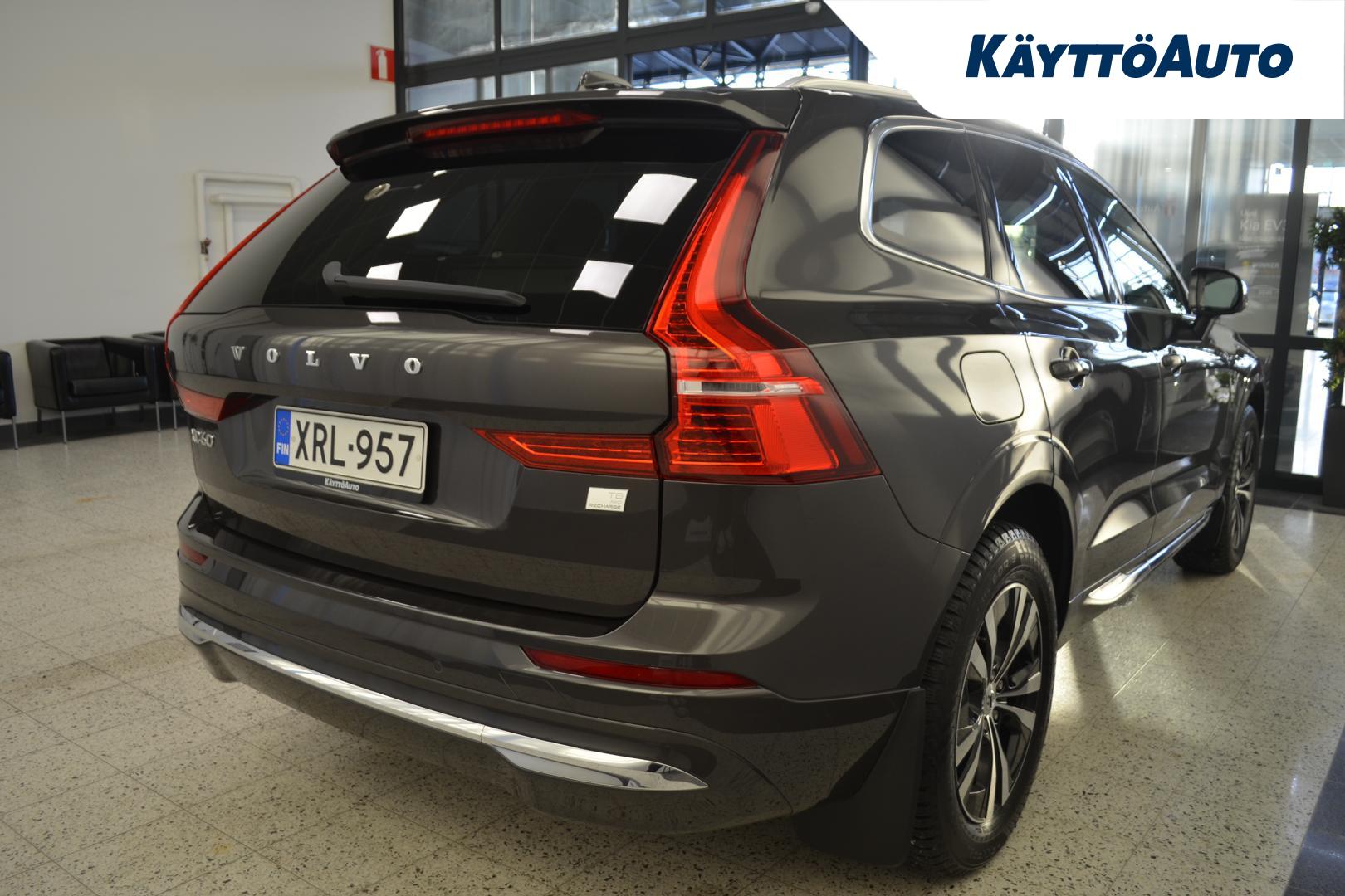 VOLVO XC60 2022