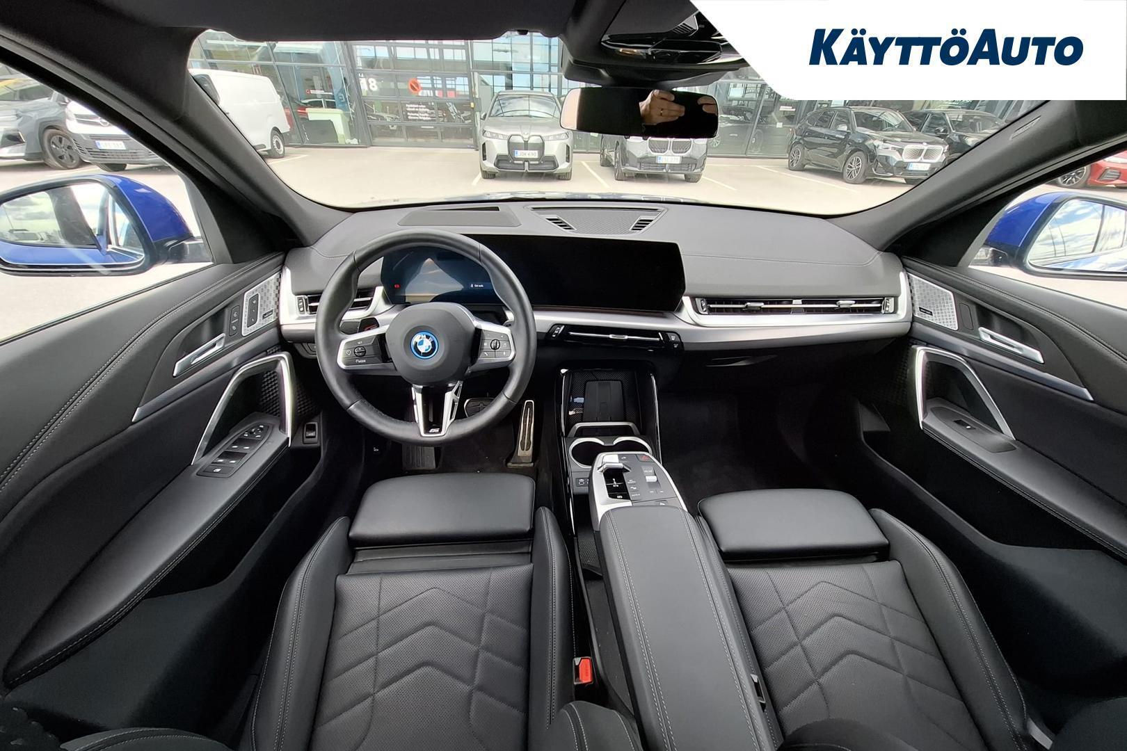 BMW iX2 2025