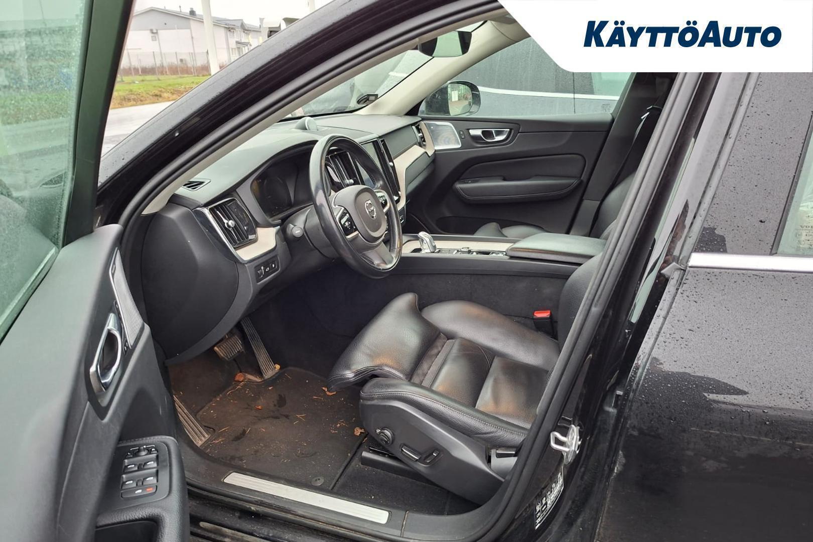 VOLVO XC60 2019