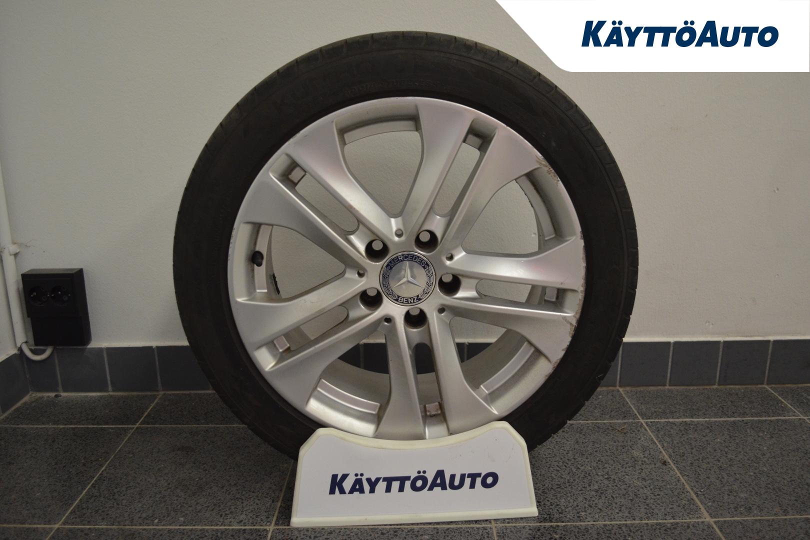 MERCEDES-BENZ C 2012