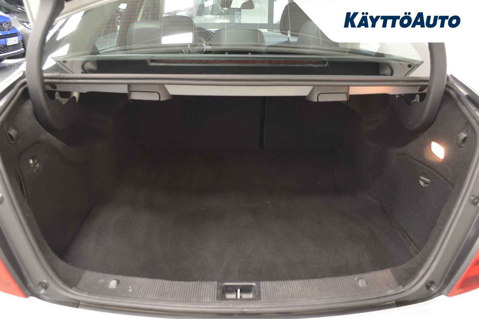 MERCEDES-BENZ C 2012