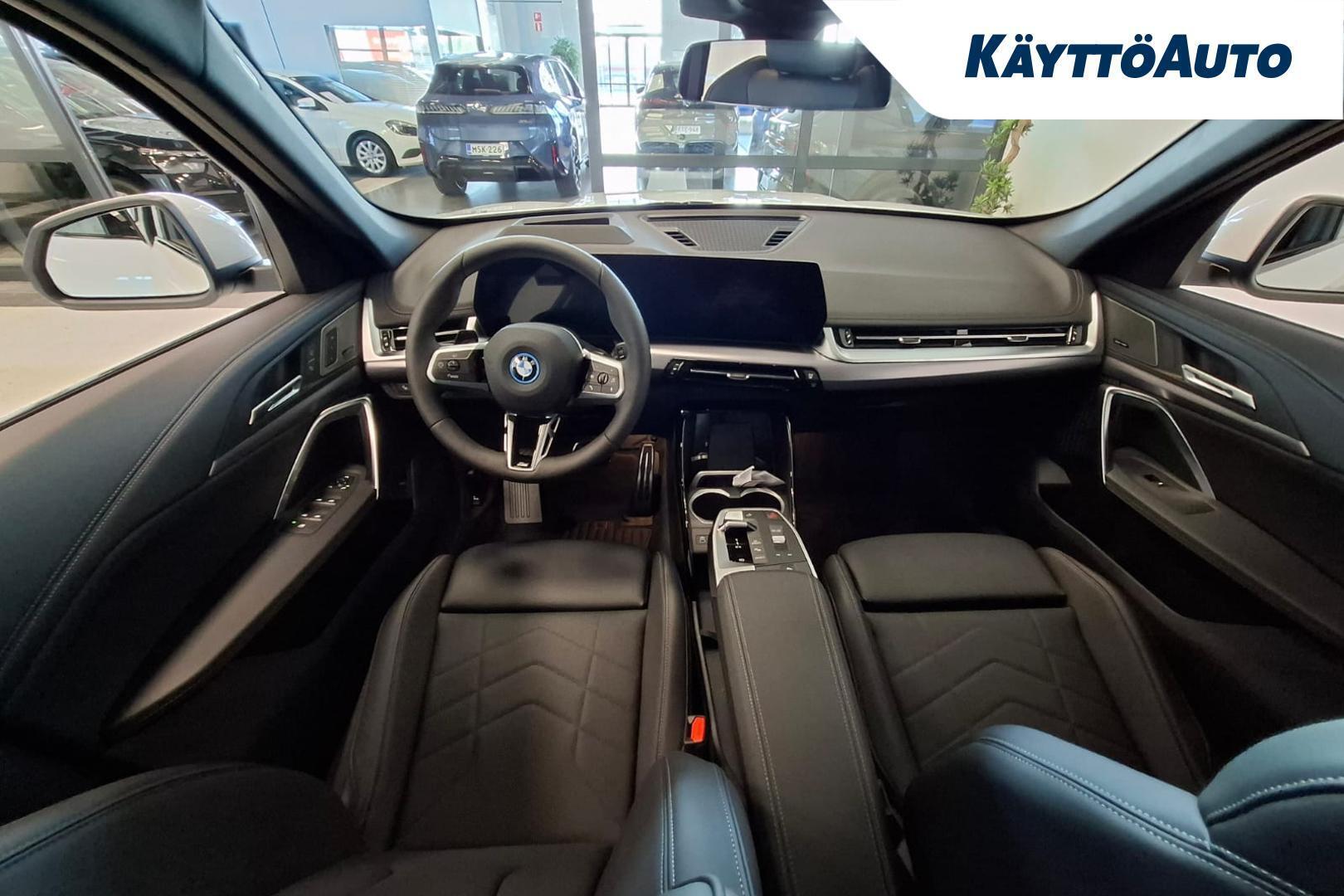 BMW iX1 2026