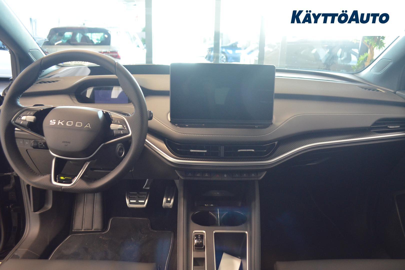 SKODA Enyaq 8