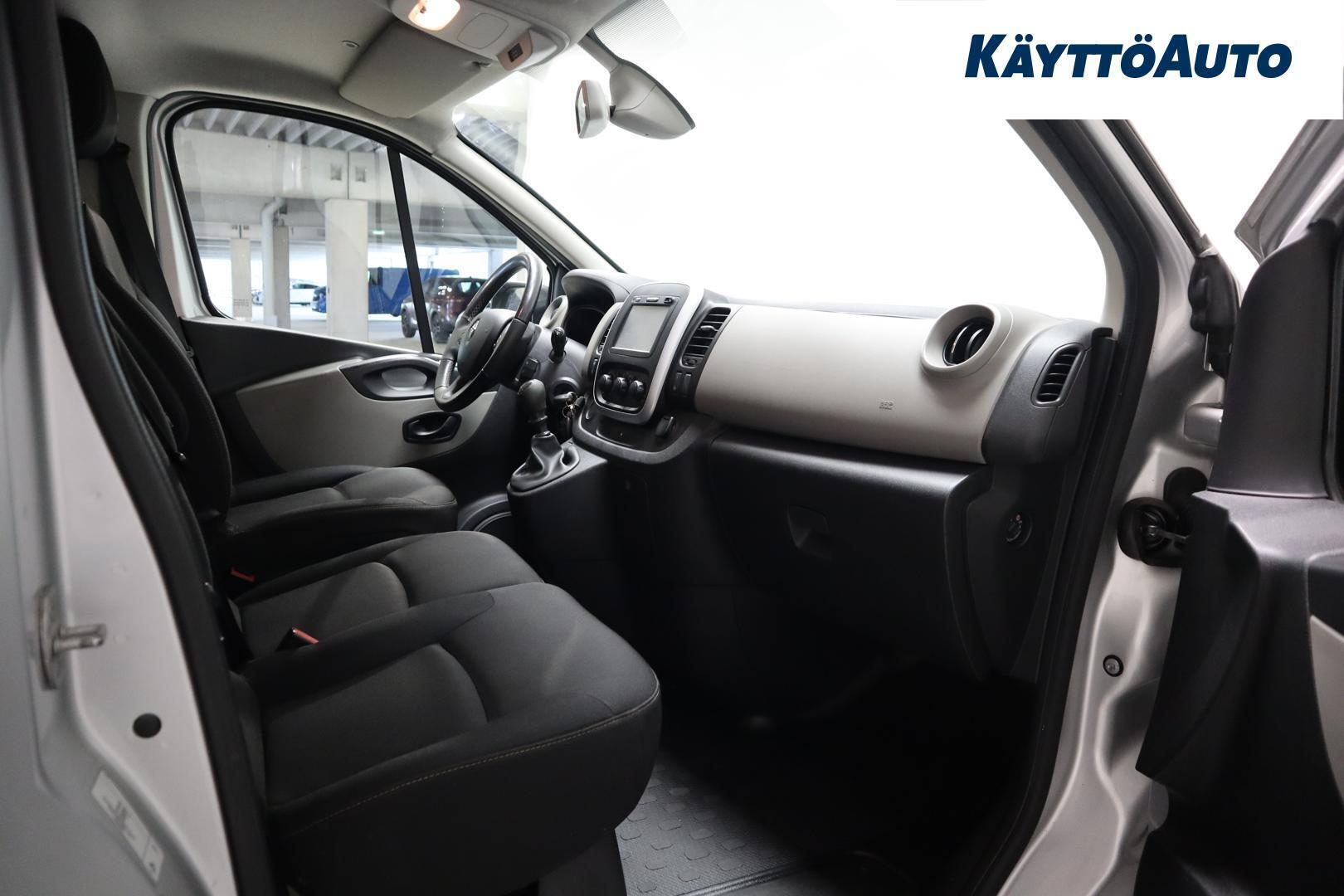RENAULT Trafic 11