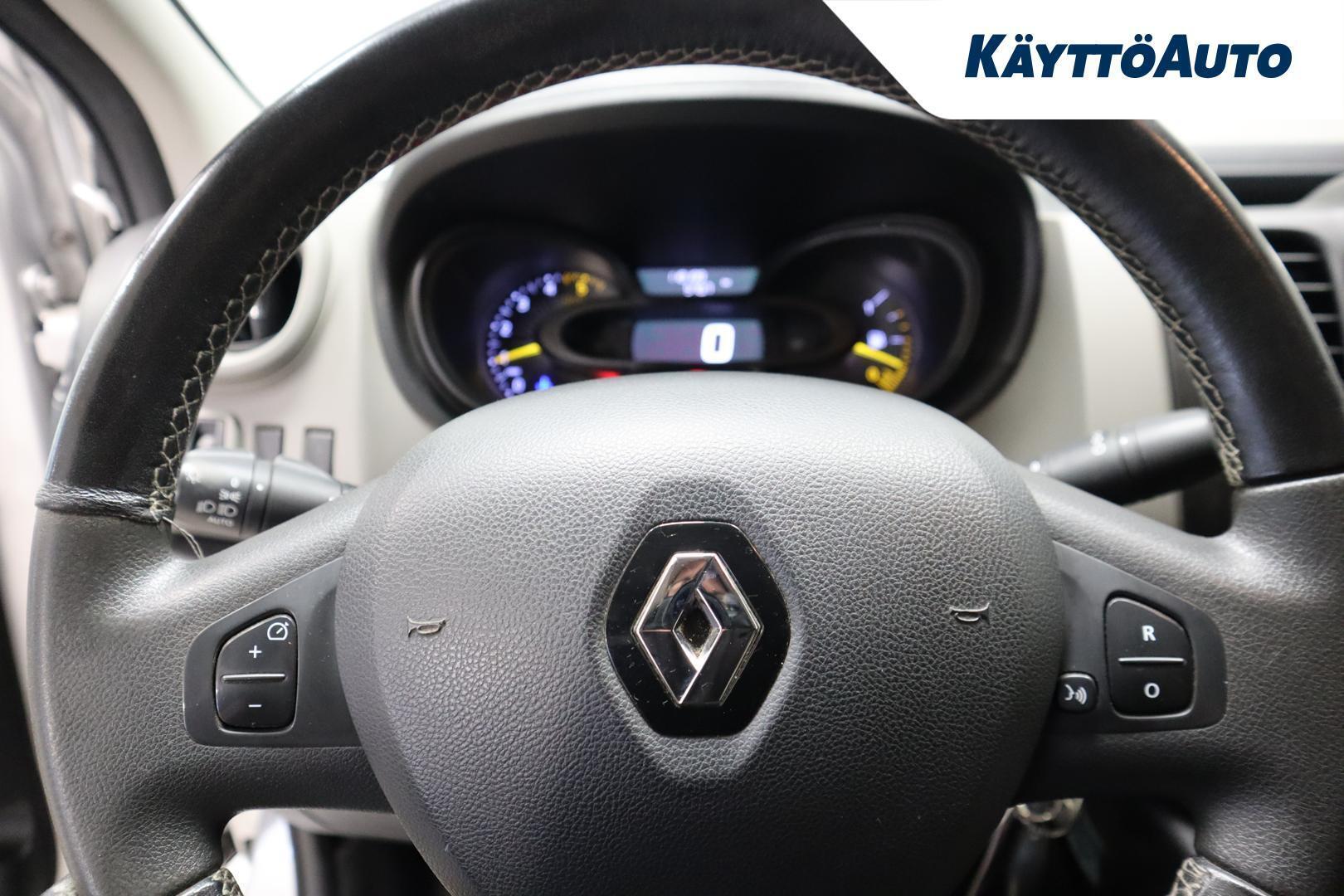 RENAULT Trafic 18