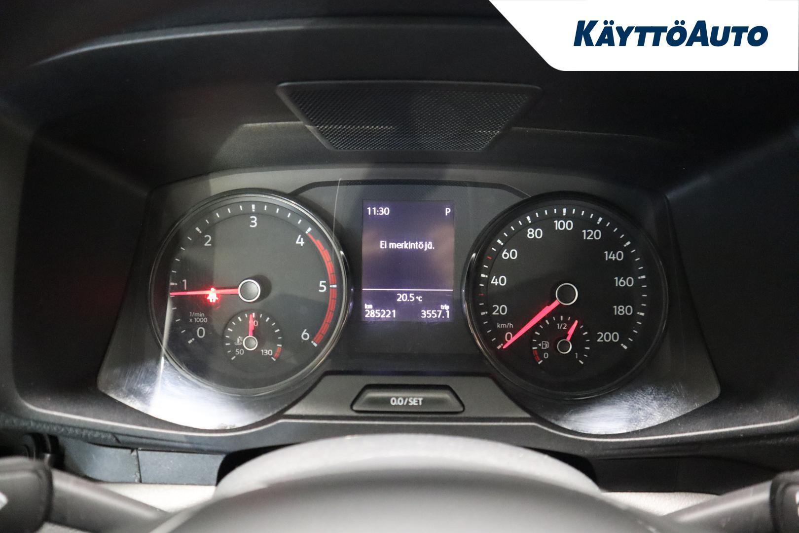 VOLKSWAGEN Crafter 15