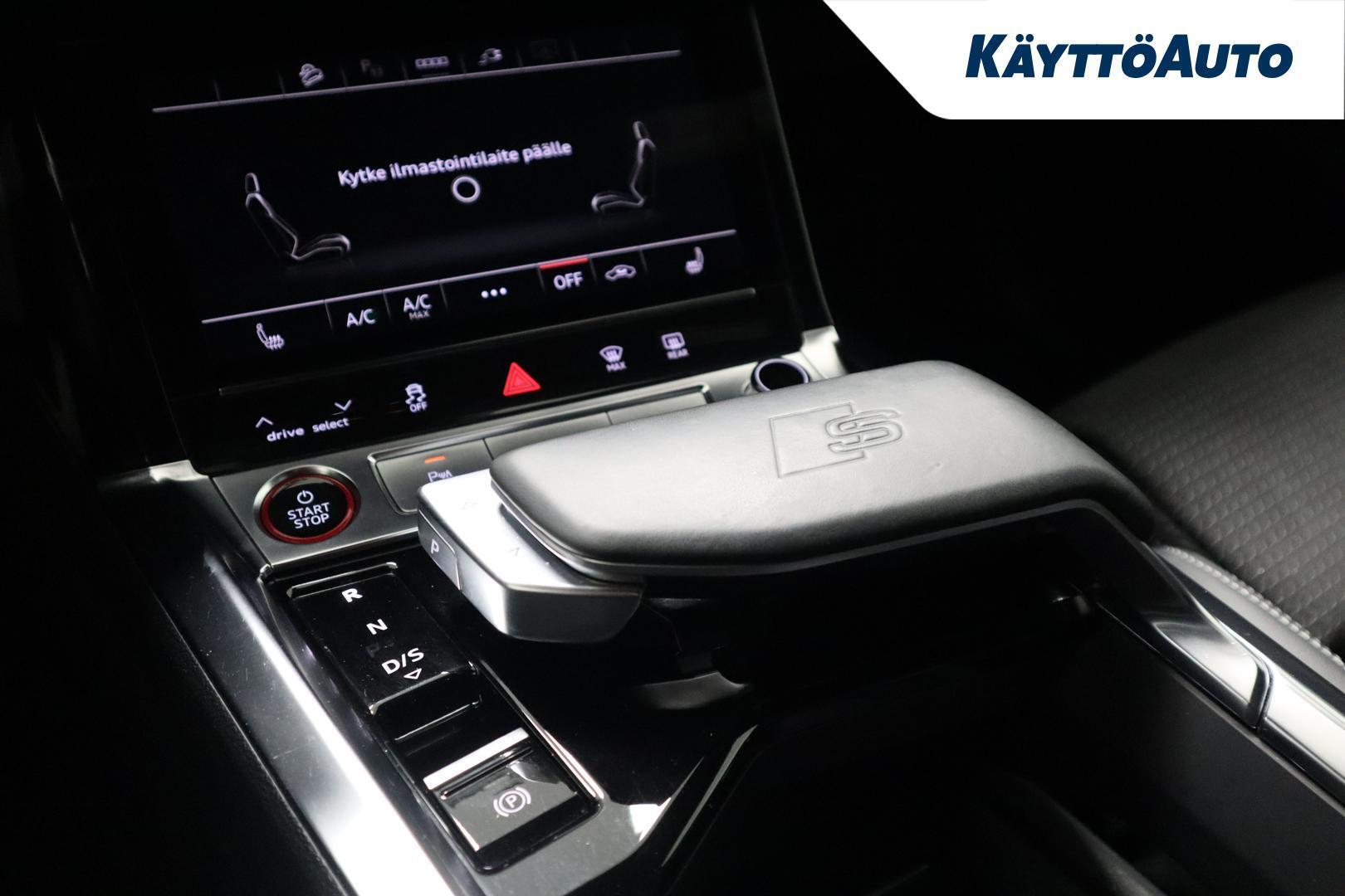 AUDI e-tron 2021