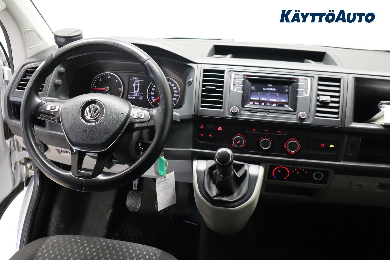 VOLKSWAGEN Transporter 2017