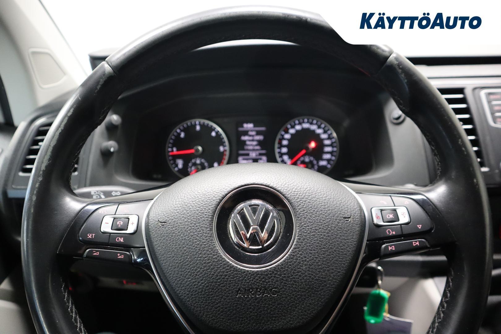 VOLKSWAGEN Transporter 2017