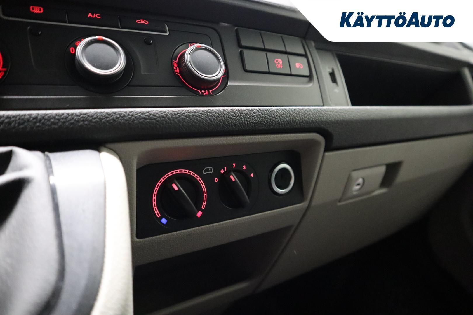 VOLKSWAGEN Transporter 2017