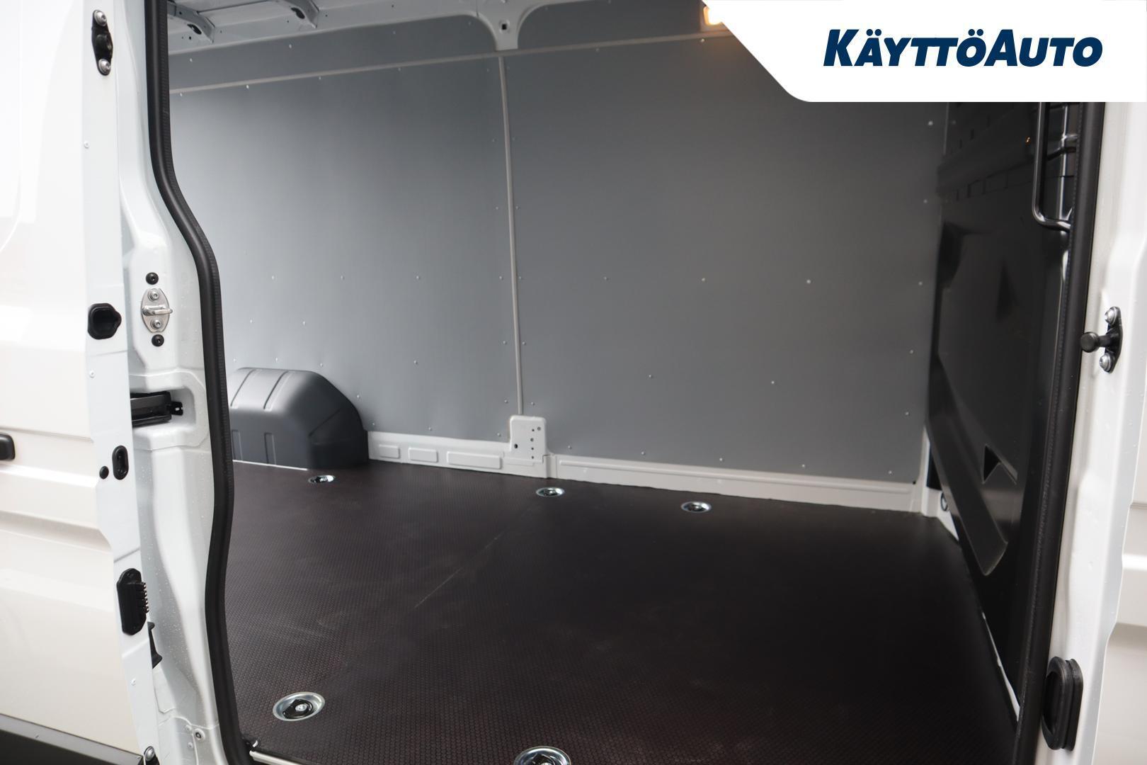 NISSAN Interstar 2026