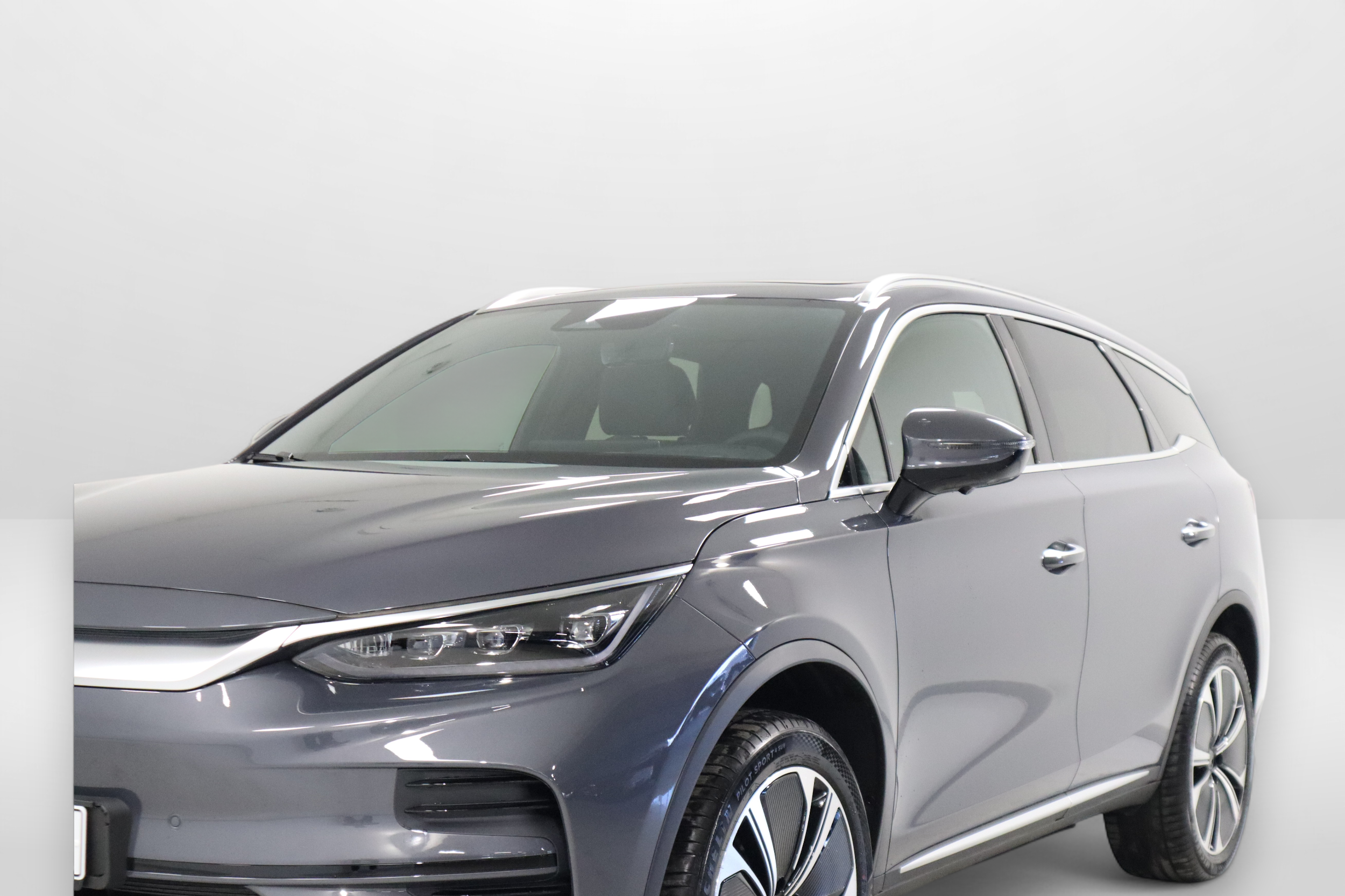 BYD Tang 4