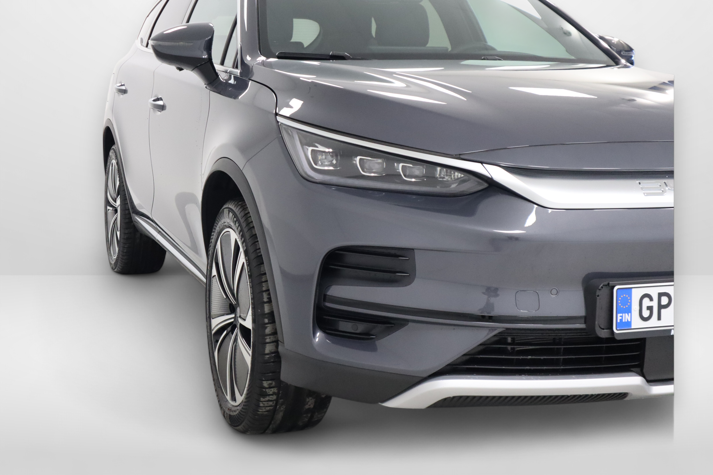 BYD Tang 6