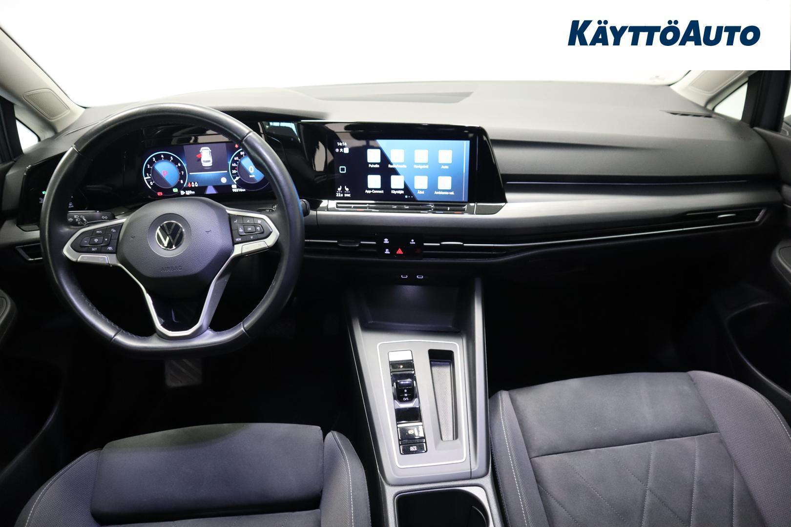 VOLKSWAGEN Golf 2021