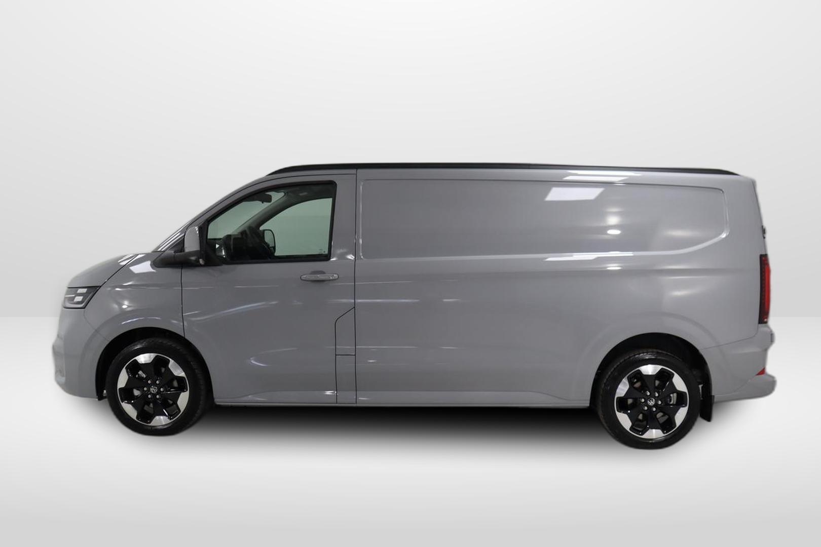 VOLKSWAGEN Transporter 2026