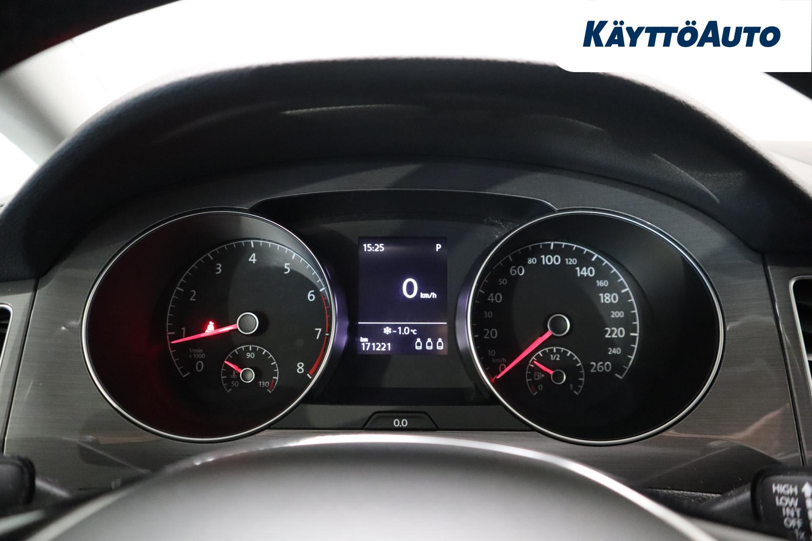 VOLKSWAGEN Golf Sportsvan 2016