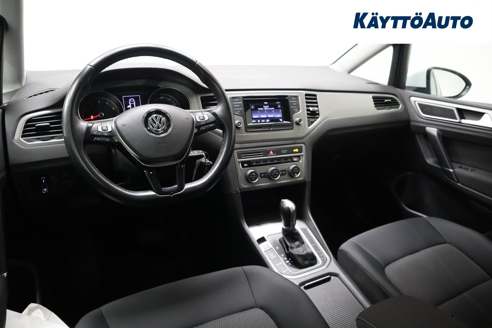 VOLKSWAGEN Golf Sportsvan 2017