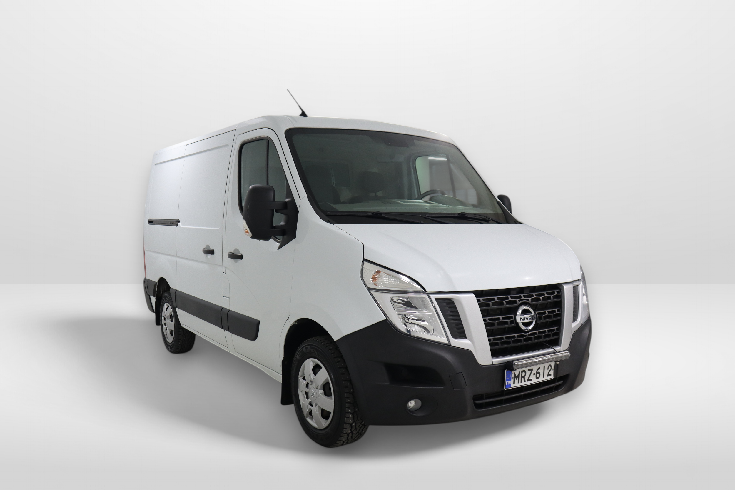 NISSAN NV400 2016