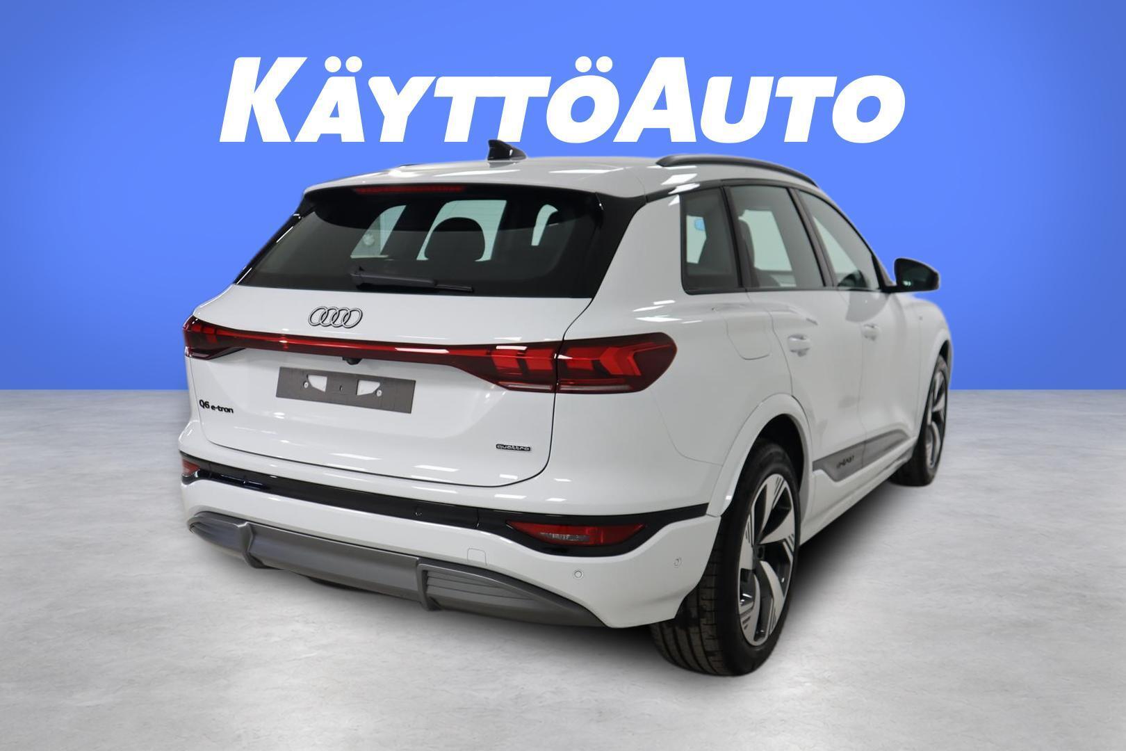 AUDI Q6 e-tron 10