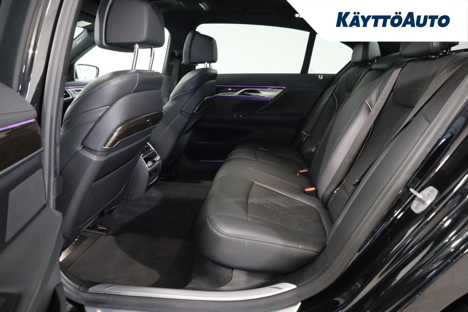 BMW 745 2019