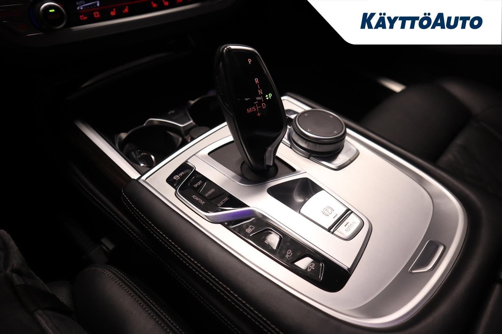 BMW 745 2019