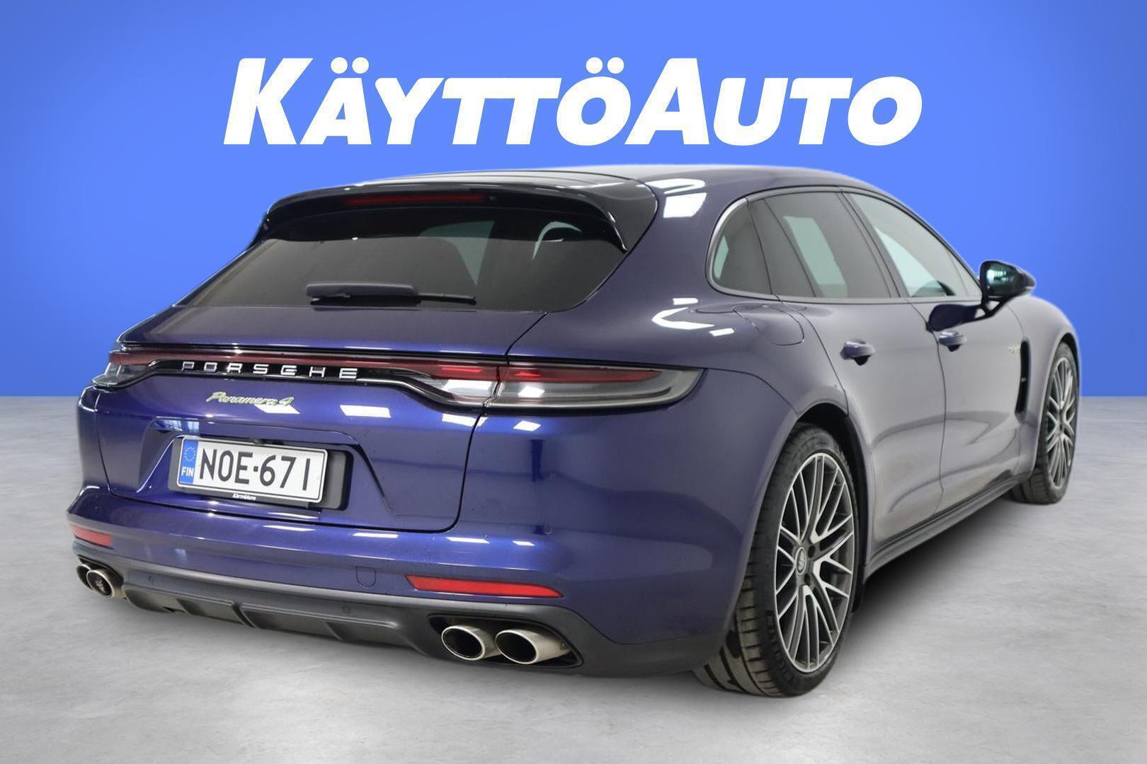 PORSCHE Panamera 2022