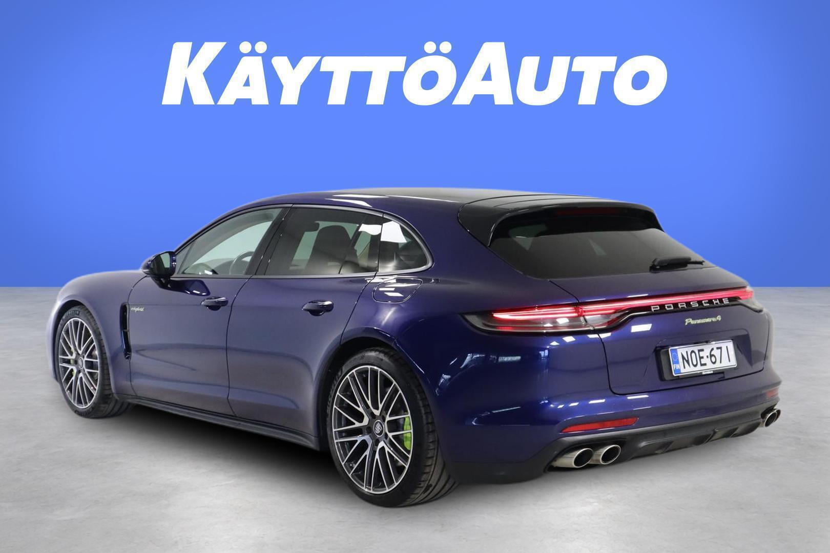 PORSCHE Panamera 2022