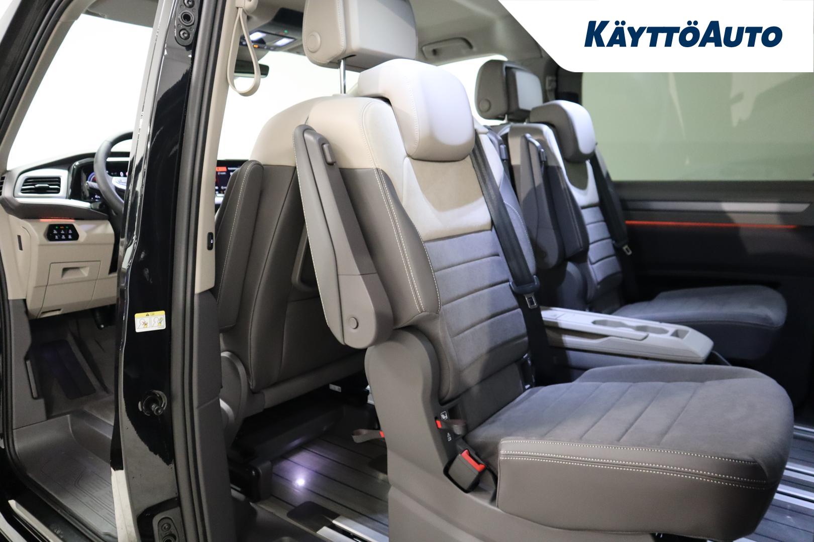 VOLKSWAGEN Multivan 2026