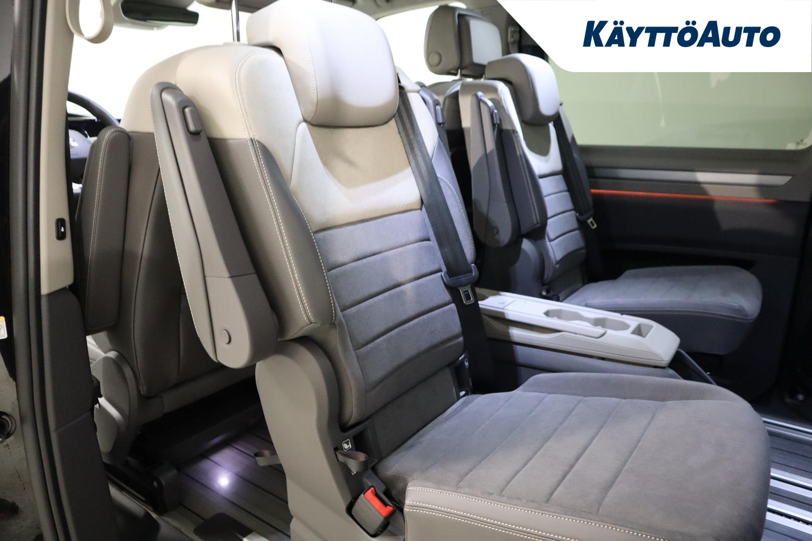 VOLKSWAGEN Multivan 2026