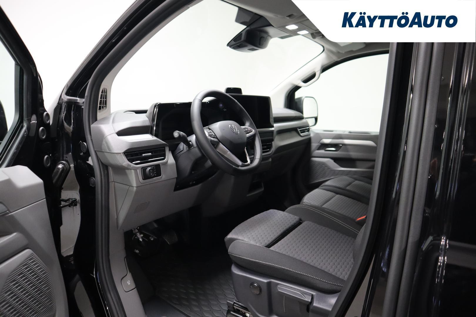 VOLKSWAGEN Transporter 12